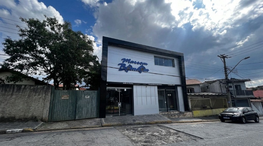 Fachada Marrom Bombom